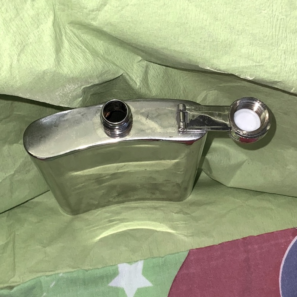 Flasks - Picture 2 of 2